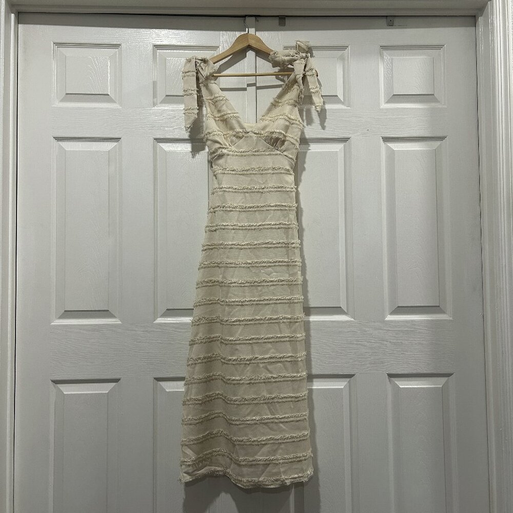 V Neck Tie Sleeve Cream Maxi Dress- SIZE 2- NEW WITH TAGS